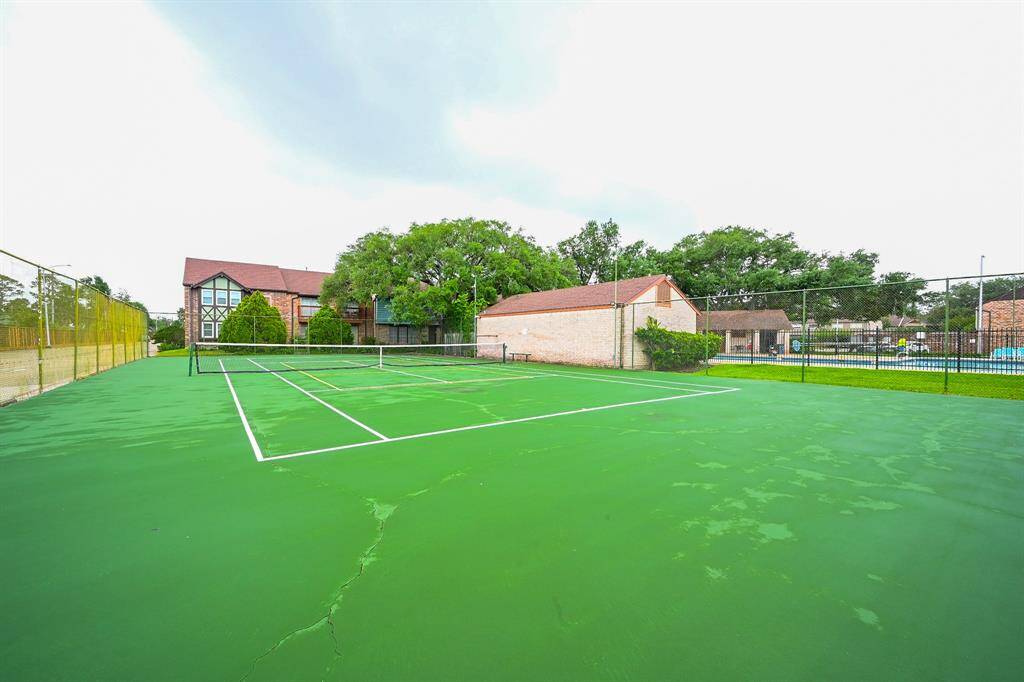 Enjoy active living with access to a well-maintained pickleball court, perfect for recreation and socializing.