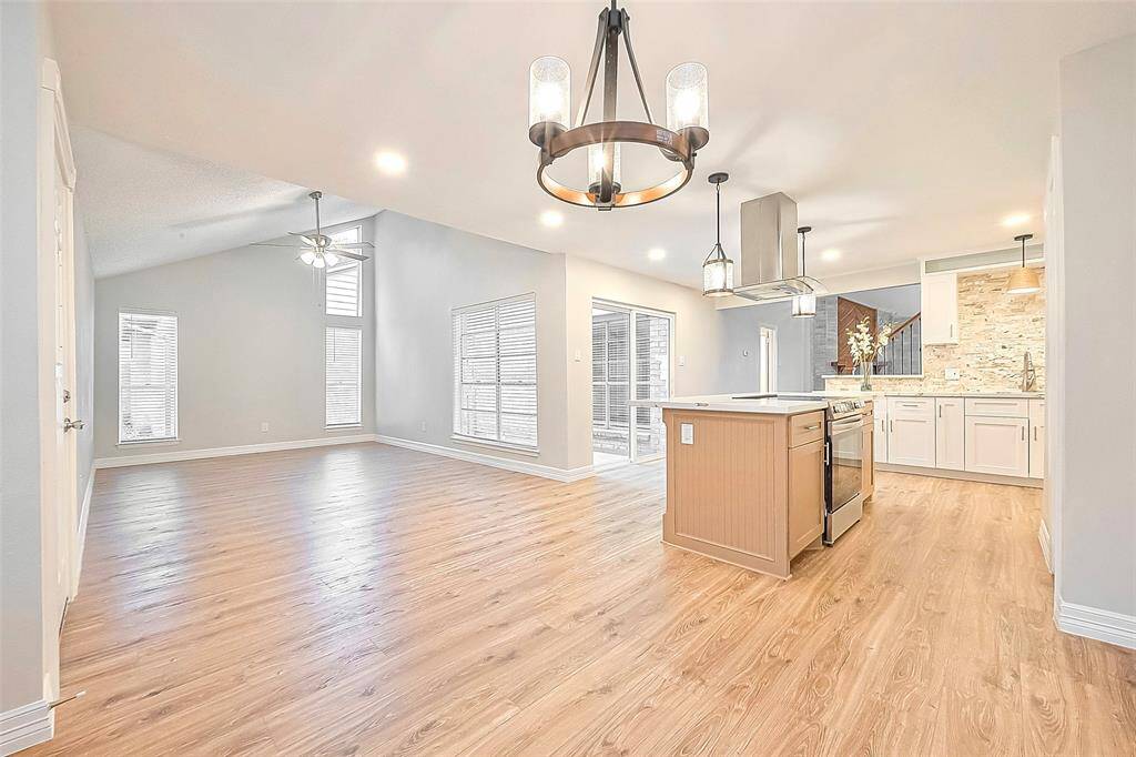 Dining/Kitchen combo