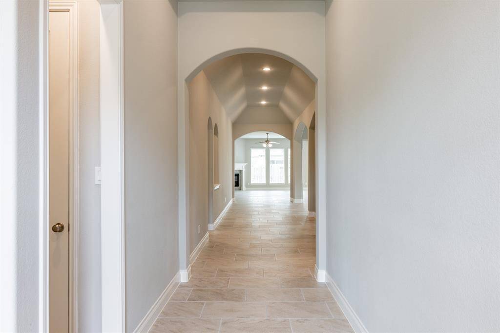 The entry way is bright and spacious!