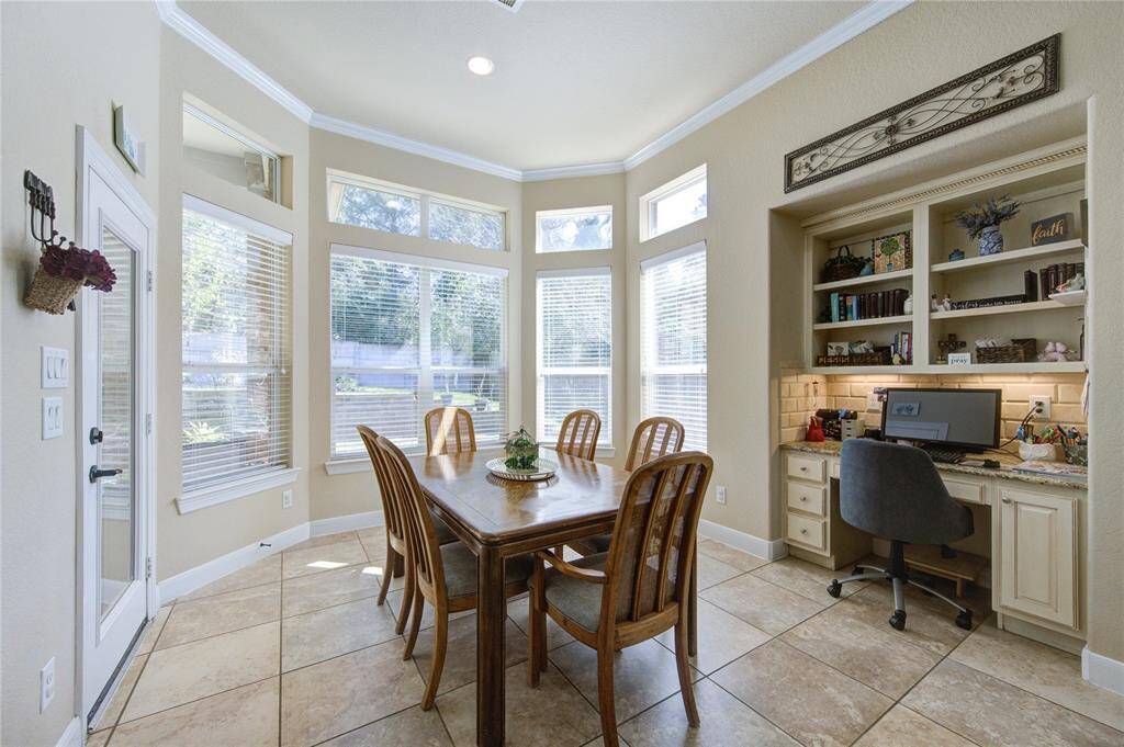 Breakfast room with Home command Center