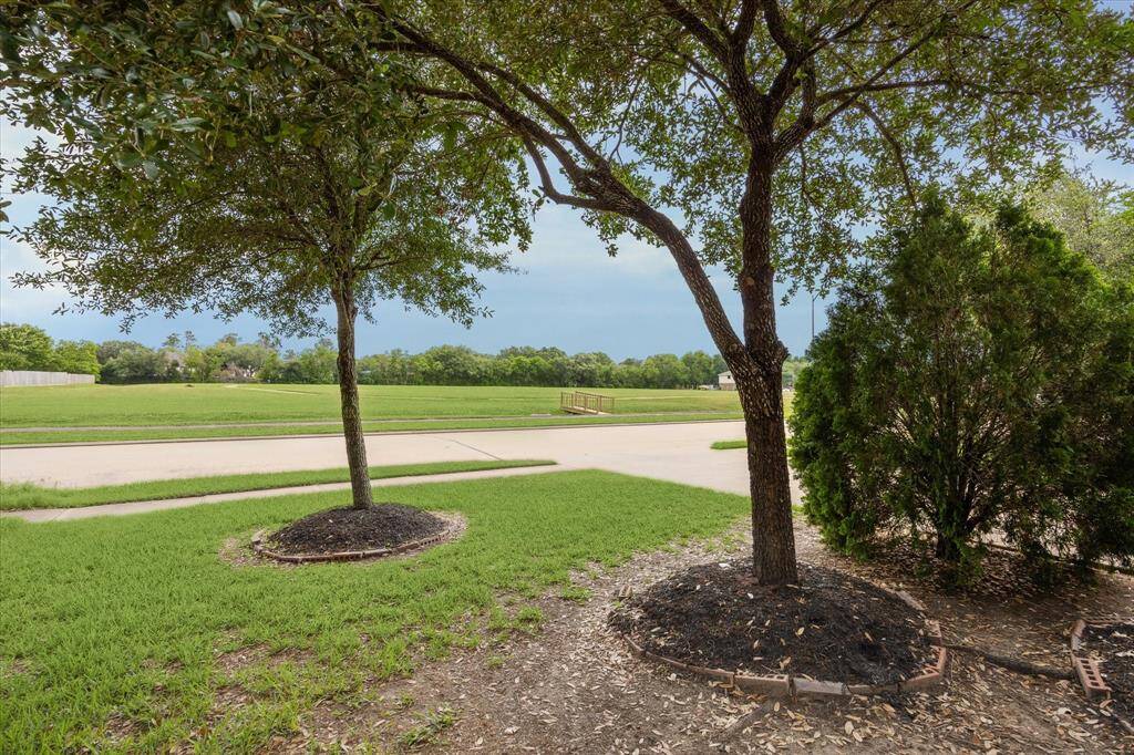 AMAZING LOCATION WITH WALKING/JOGGING PATH DIRECTLY ACROSS THE STREET