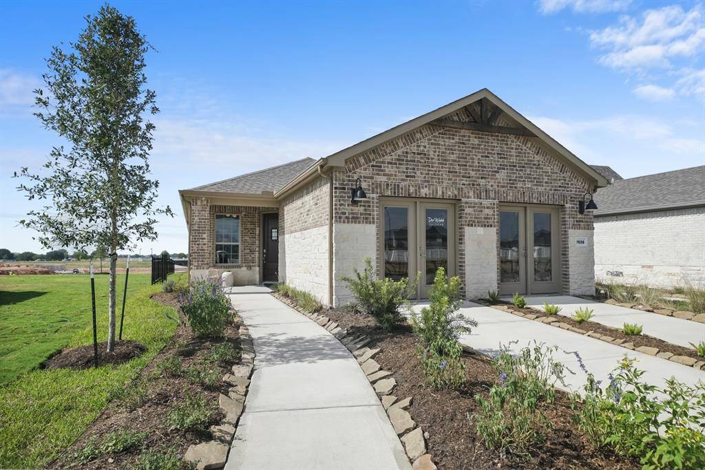 Model home photo shown. Actual interior and exterior selections may vary by homesite.