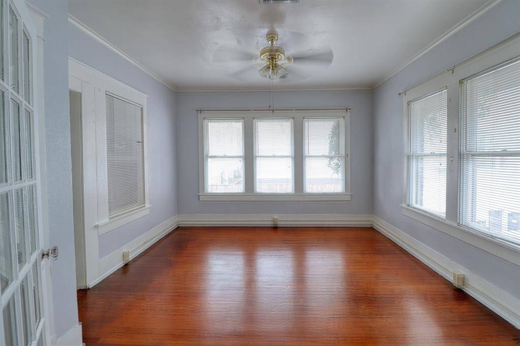 Study off the 2nd bedroom. Can also be used as the bedroom or extension of the bedroom.