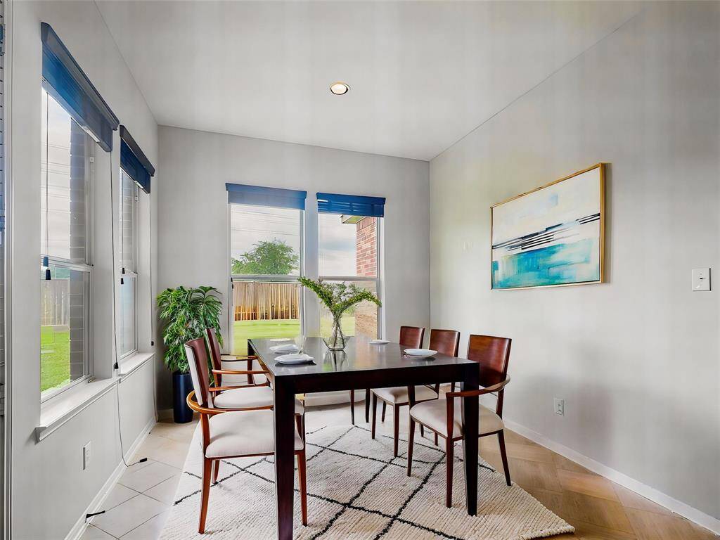 Casual Dining Room