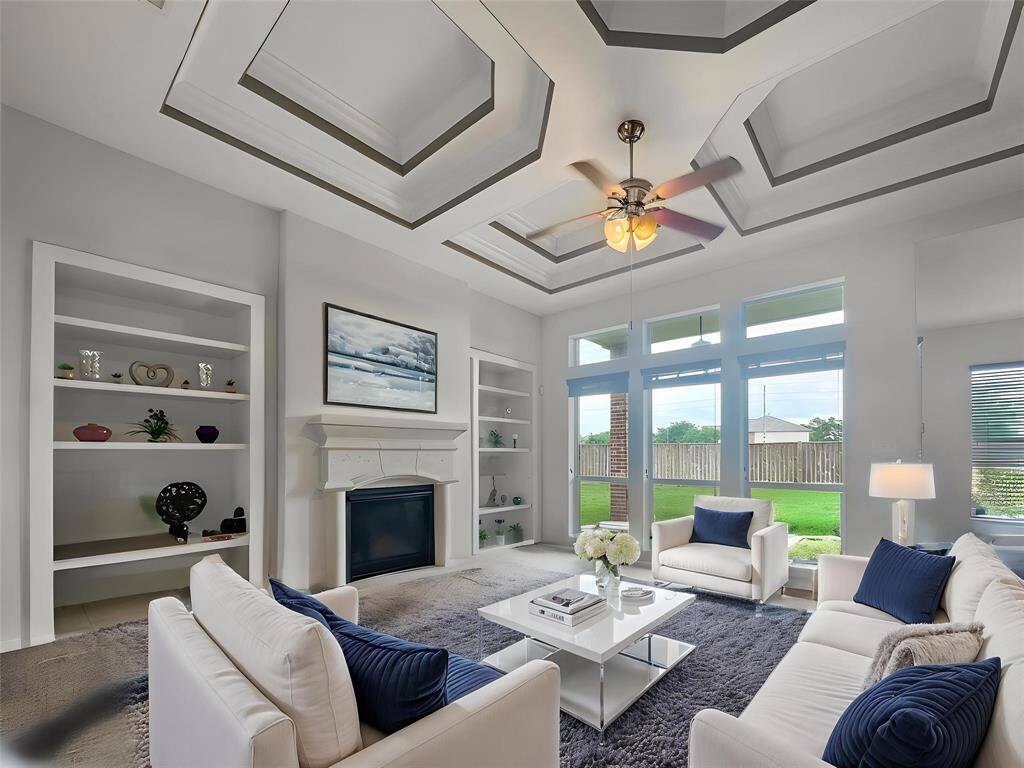 Spacious Living Room ready for entertaining or simply relaxing! (virtually staged)