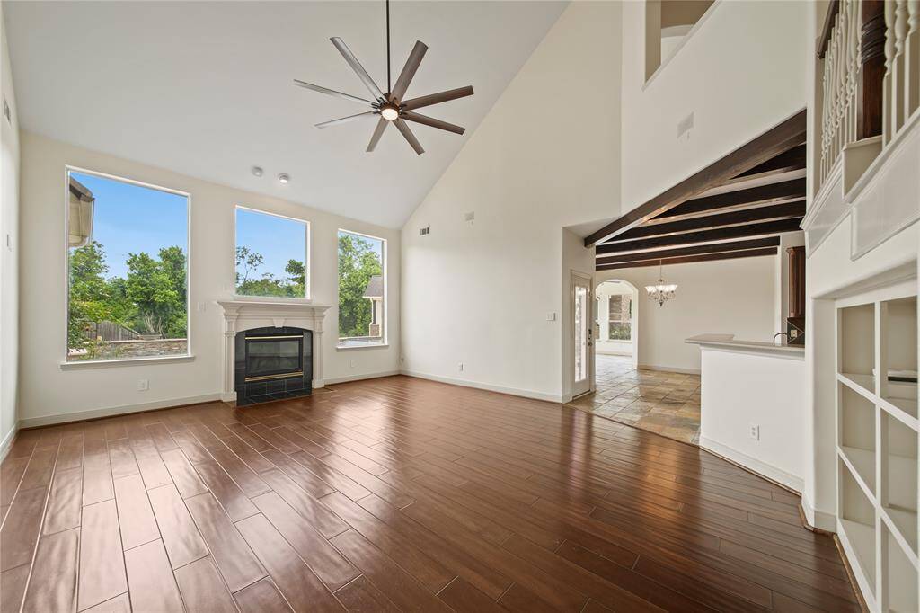 Large family room over looking the backyard.