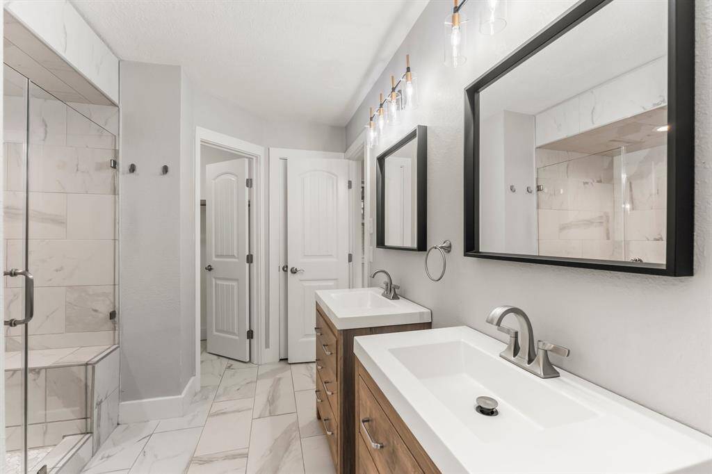 Dual Vanities