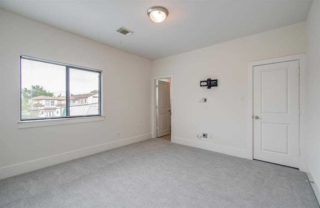 Another view of the 2nd Bedroom Upstairs.