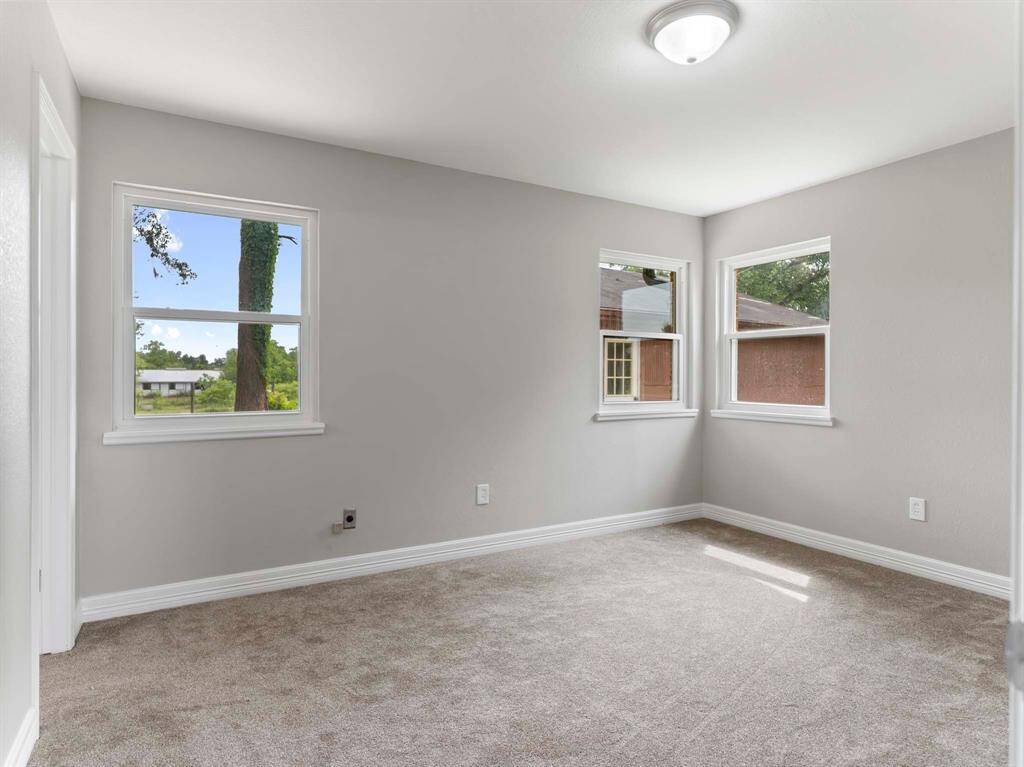 Downstairs Primary bedroom