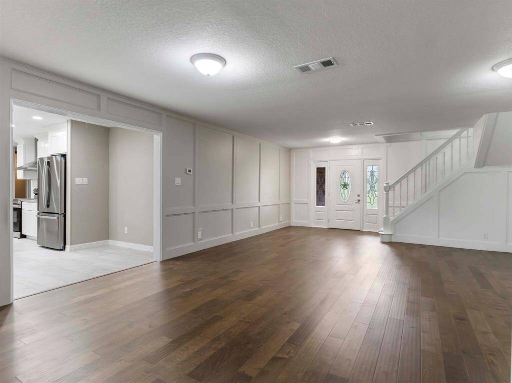 Front door into Living Room