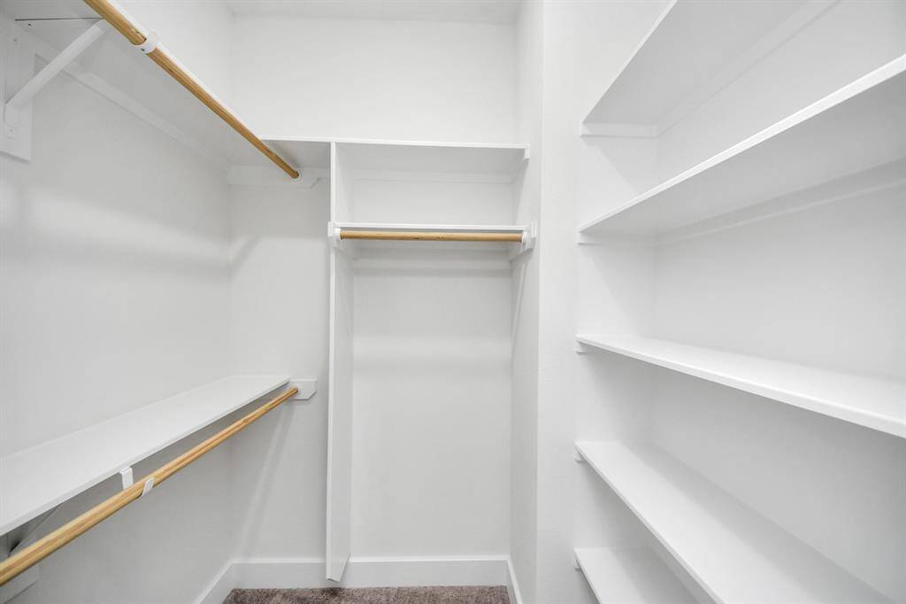 Walk-in closet