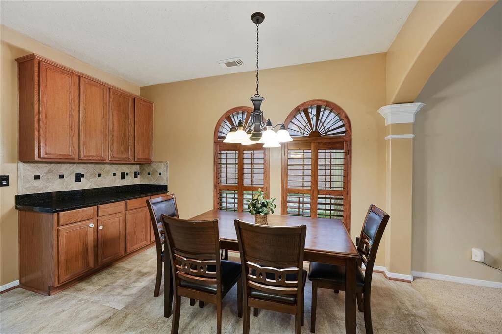 Great space to set up a coffee/tea bar.