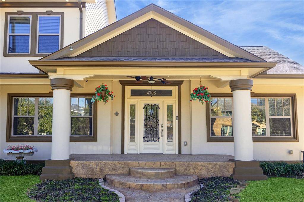 LARGE COVERED PORCH AT THE FRONT OF THE PROPERTY. THIS PROPERTY IS IN CLOSE PROXIMITY TO MANY MAJOR HIGHWAYS.