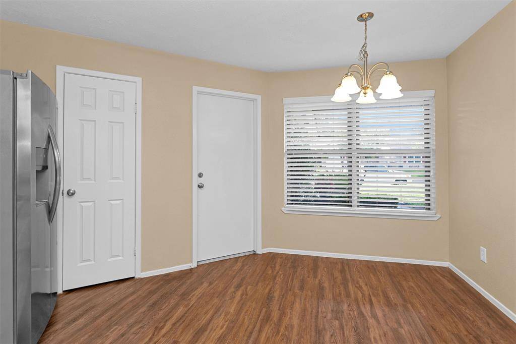 Spacious kitchen