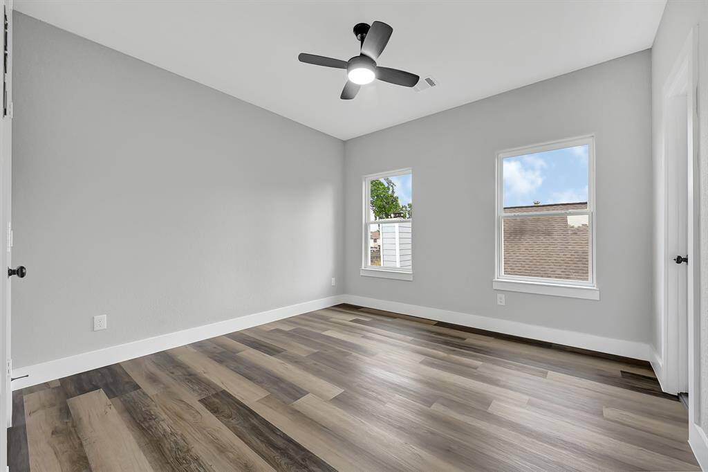 Rear right bedroom (3)