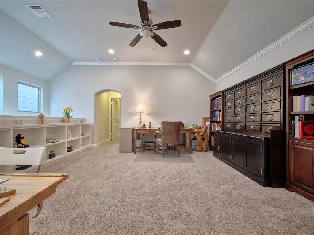 The high ceilings and lighting give this space a feeling of openness and spaciousness.