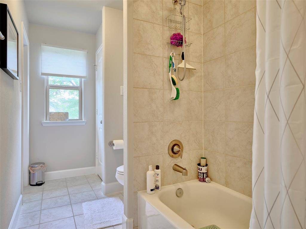 Shared bath for Bedrooms #1 &  Bedroom #2