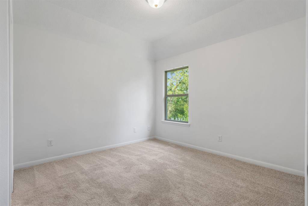 4th bedroom with an en-suite bathroom