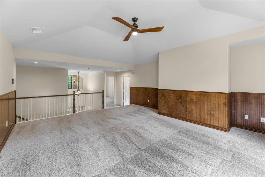 Gameroom upstairs