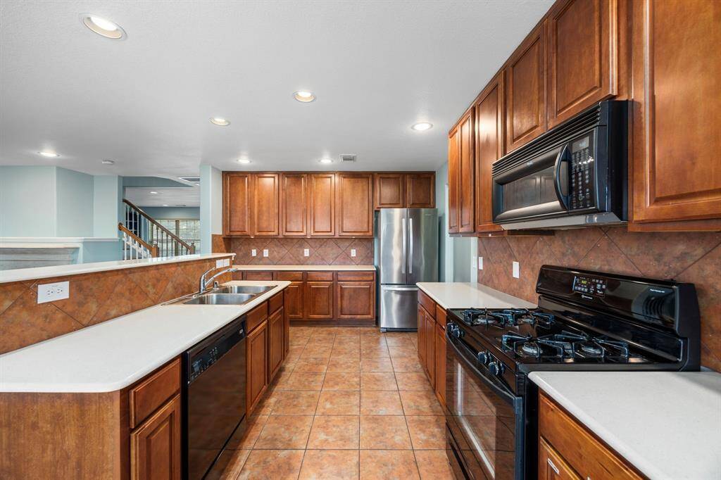 Counter space galore for cooking and entertaining.