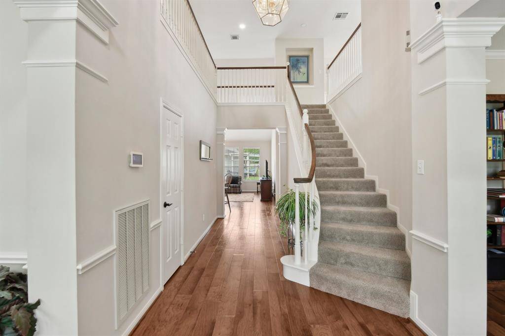 Elegant Entry