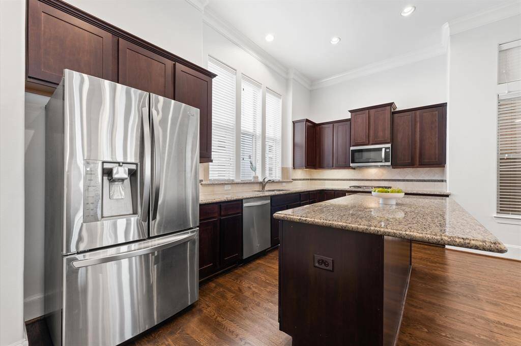 Over-sized island with tons of cabinet space.
