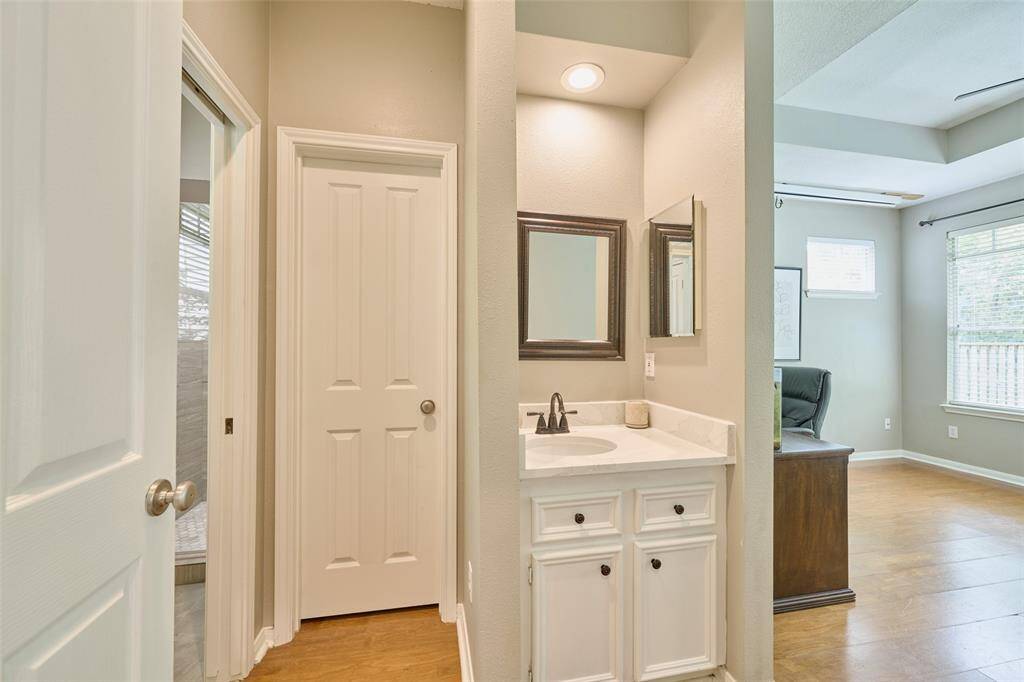 Guest suite shower with easy walk in entrance.
