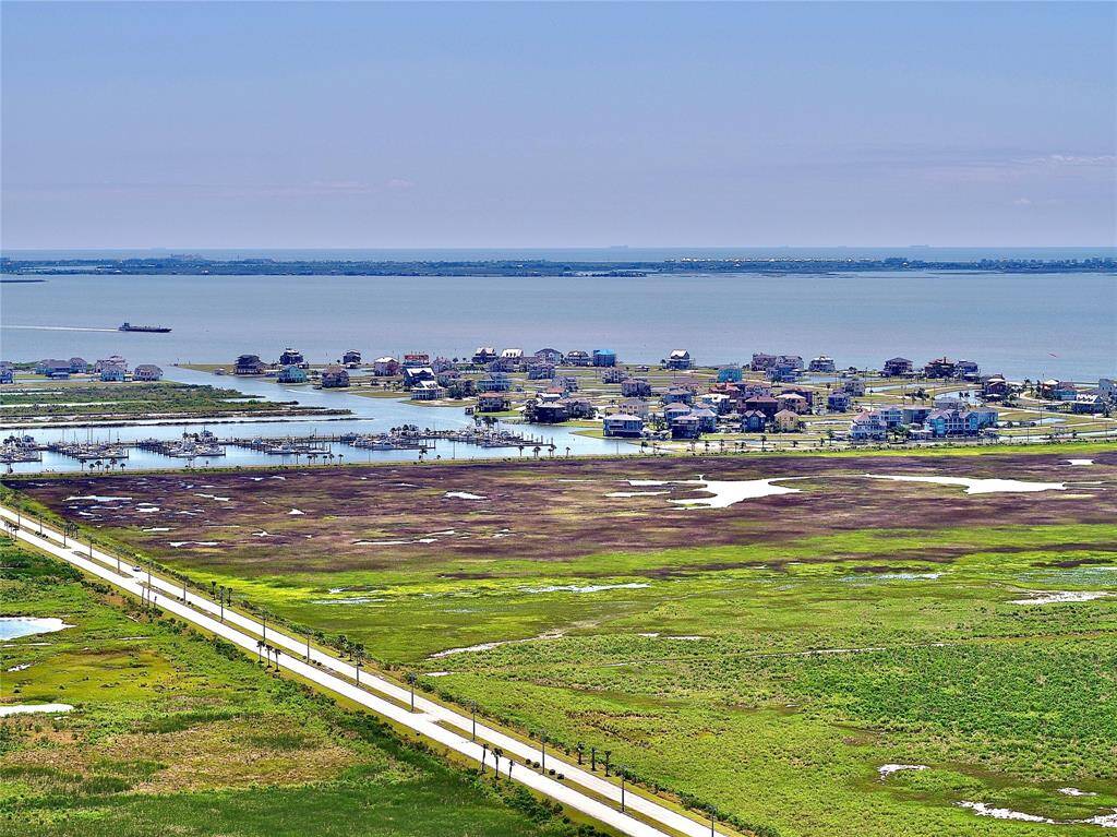 Beautiful views and bird watching in the protected Wetlands