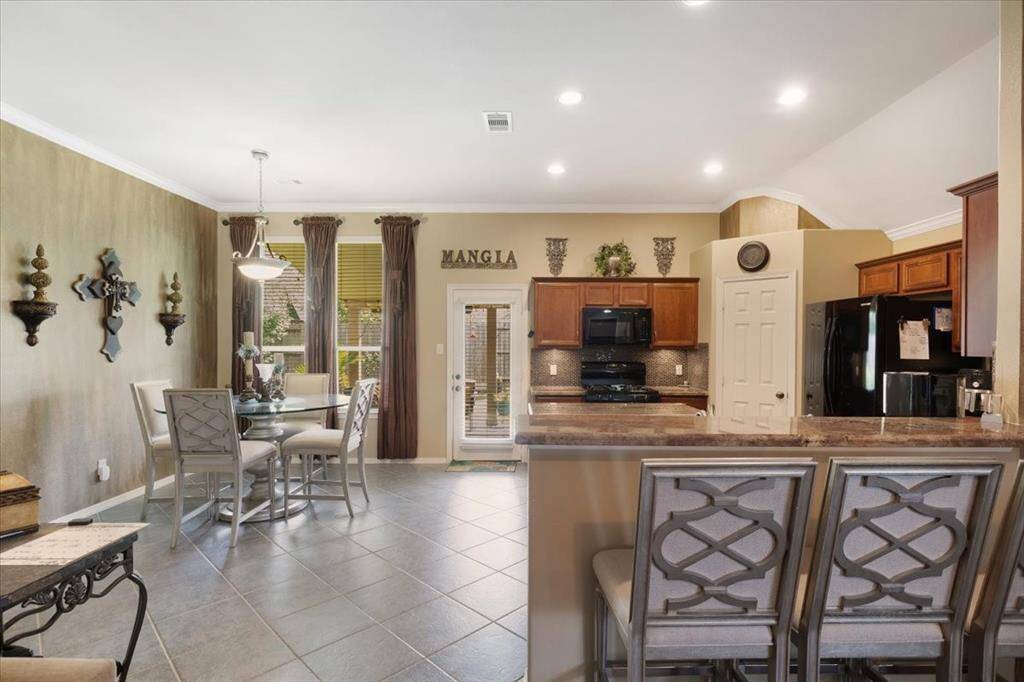 Seamless dining transition
