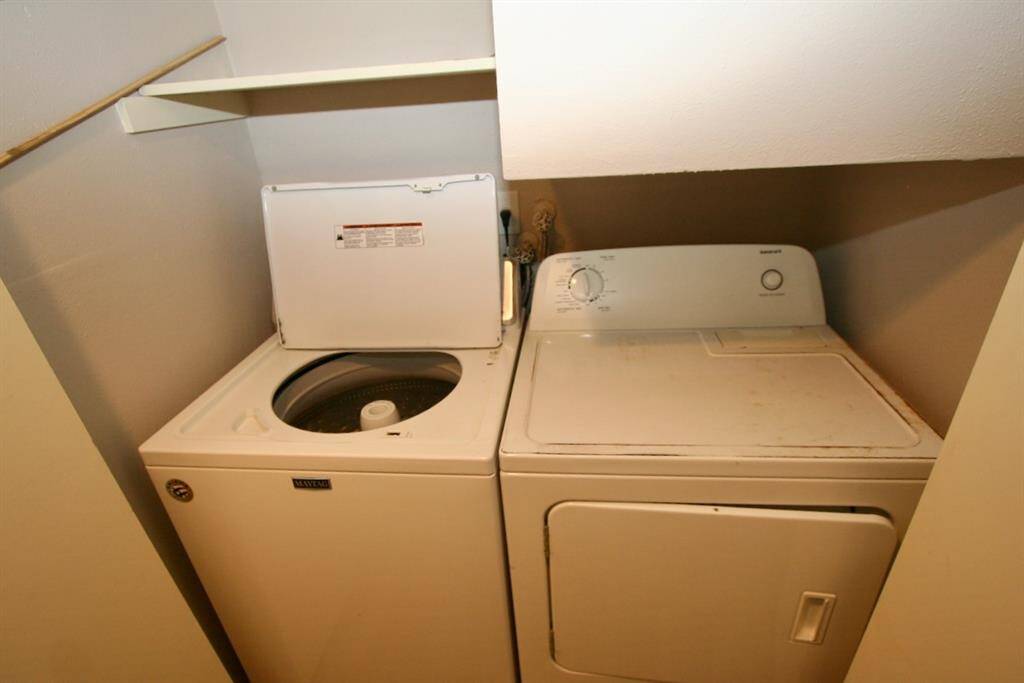 Inside washer/dryer - complementary.
