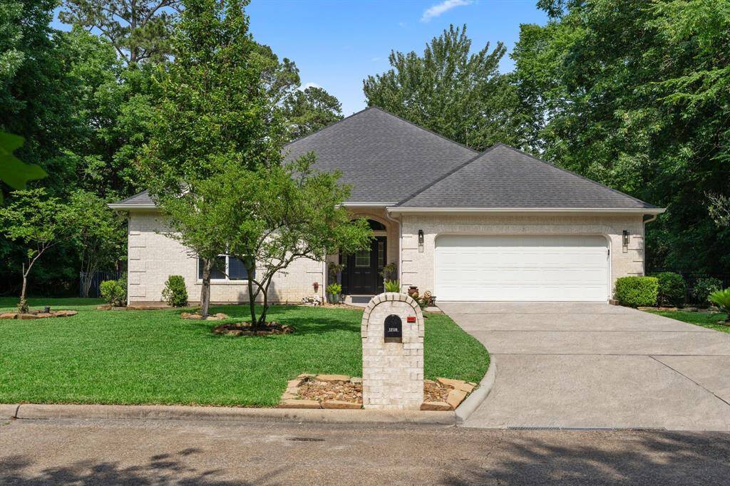 Welcome Home to Walden on Lake Conroe!