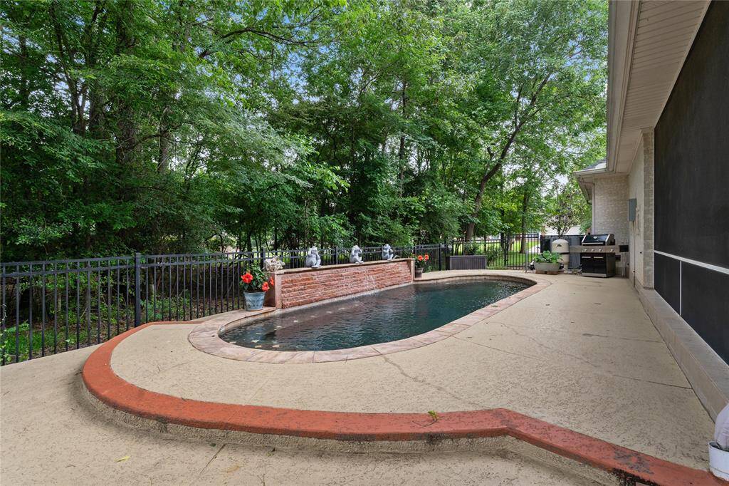 Pebble Tech Salt Water Pool with Water Fall Feature