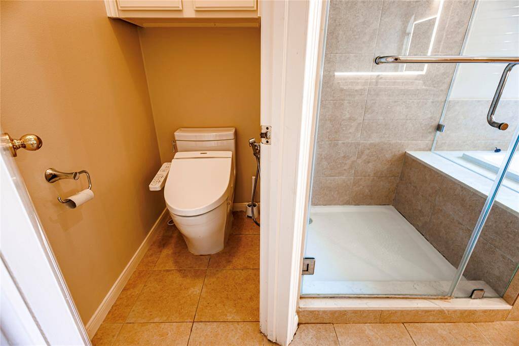 Ever wanted a bidet? You have one here!