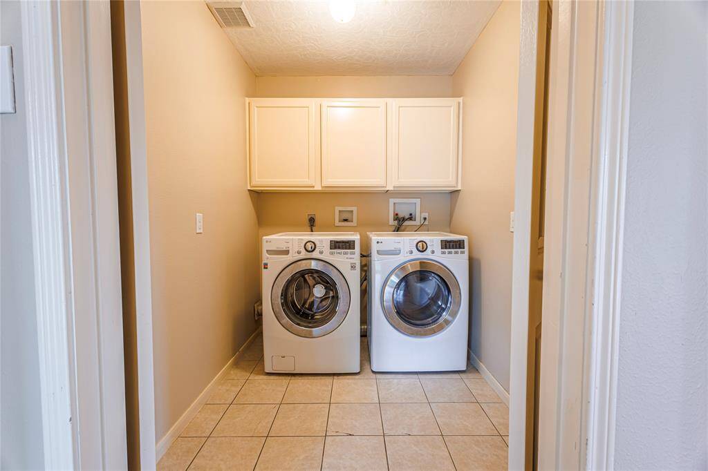 Washer & dryer remain.