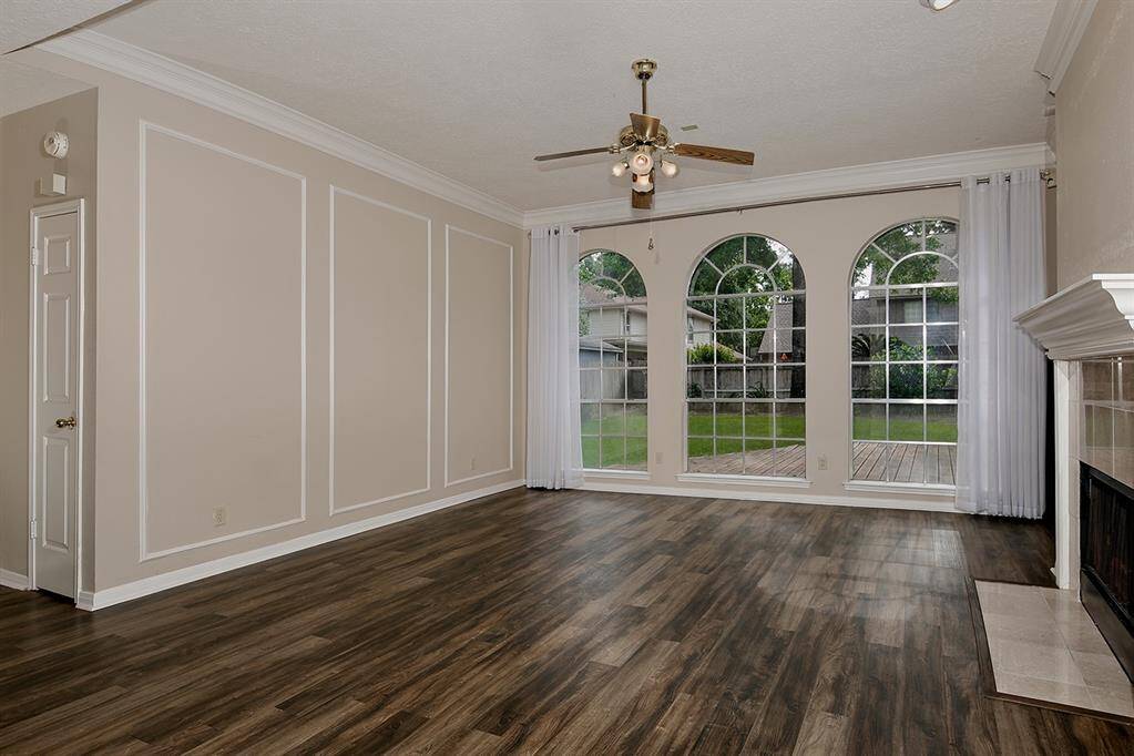 Spacious Family Room overlooking backyard