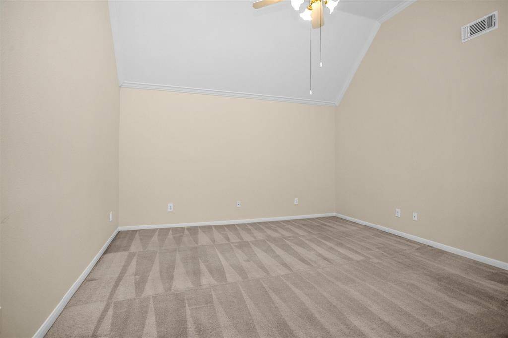 Elevated ceiling in primary bedroom