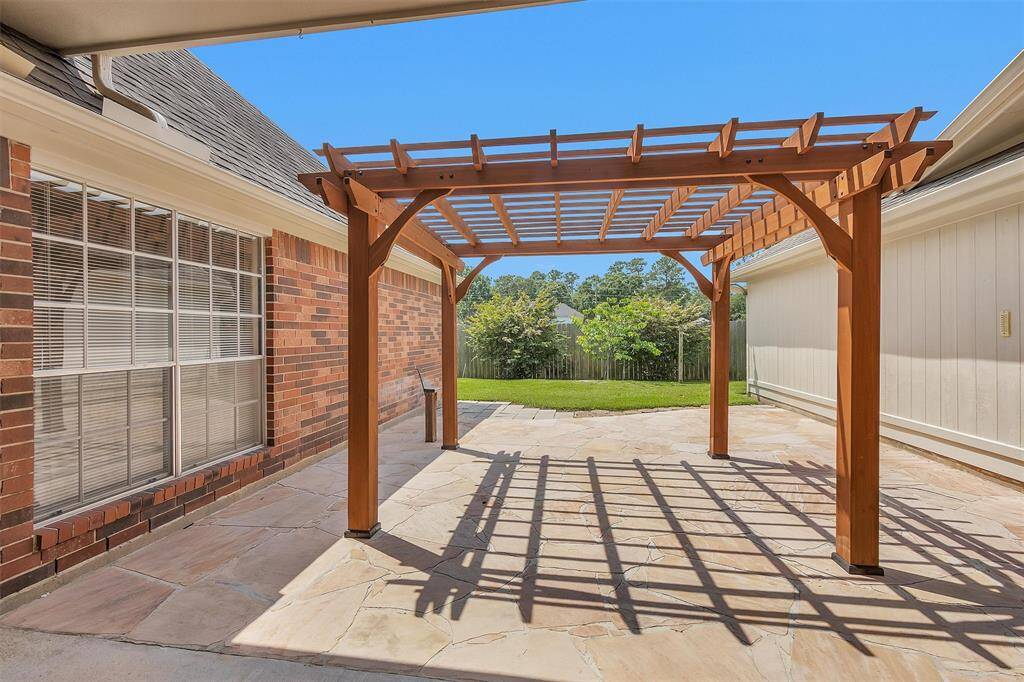 Gazebo can also have a covering to keep patio furniture dry
