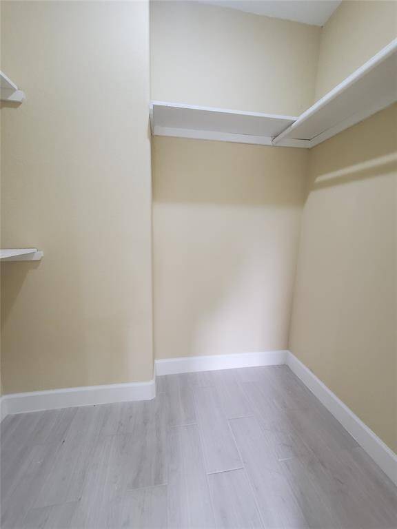 Unit B Walk in Closet