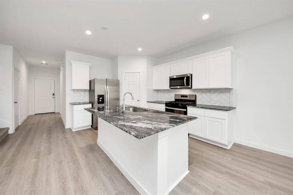 stainless steel appliances included