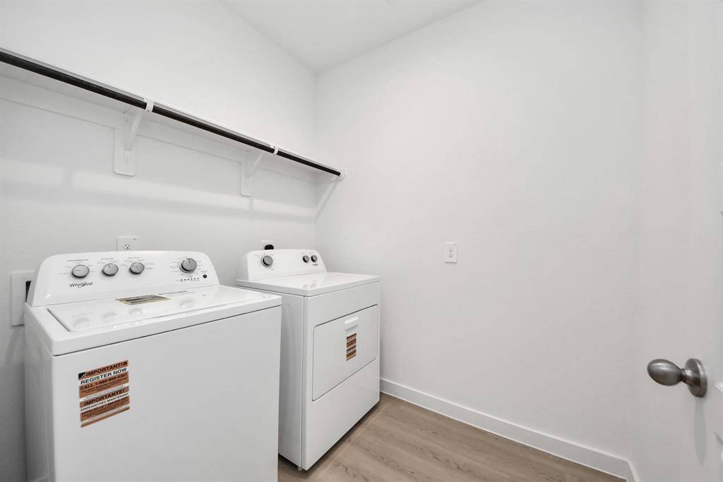 washer and dryer included