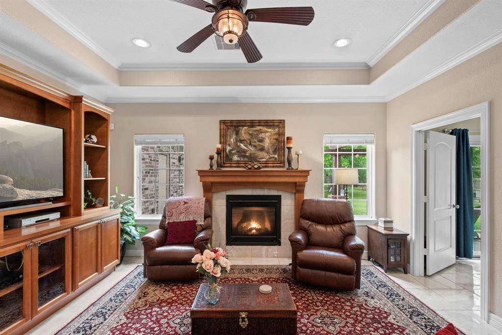tray ceilings offer unique feel in common area