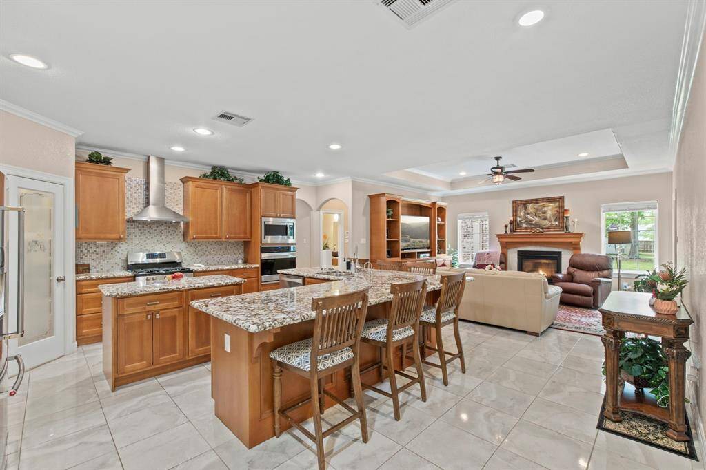 Large spacious kitchen ideal for entertaining