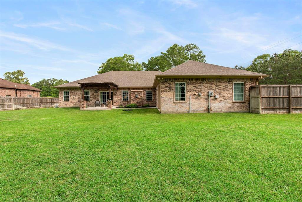 Flourishing backyard and landscaping
