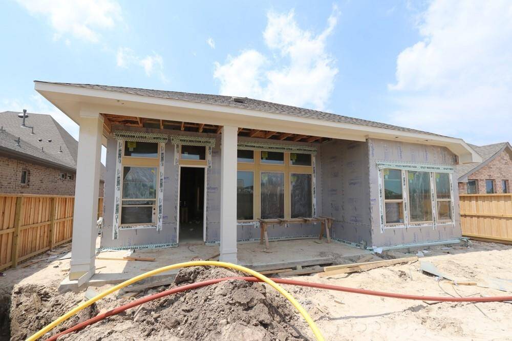 Let us show you how our advanced framing techniques have stood the test of time and allow more insulation for a quieter and more energy efficient home.