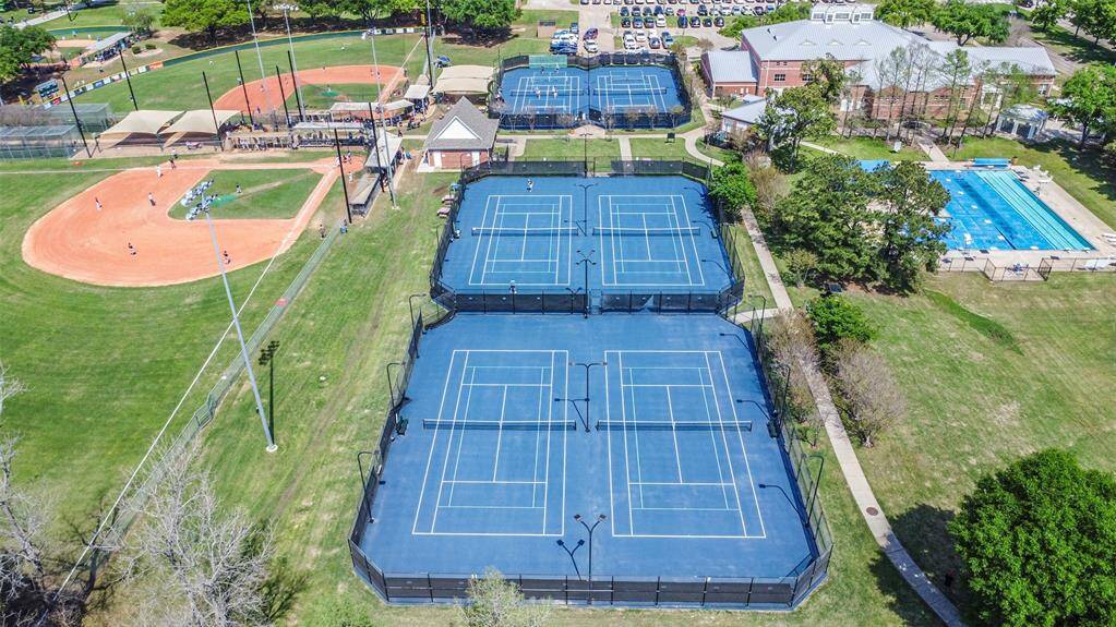 Fairfield Tennis Courts