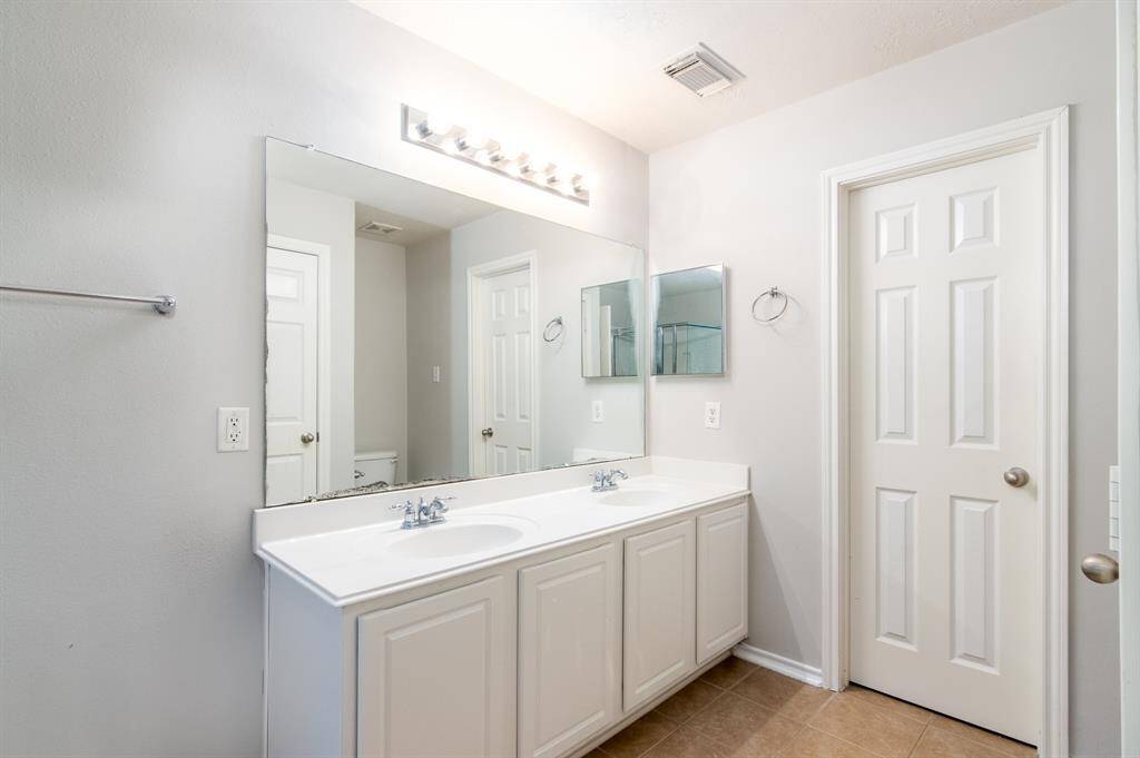 Primary bath