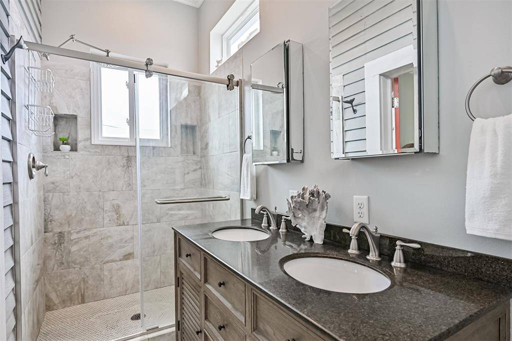 Primary Ensuite