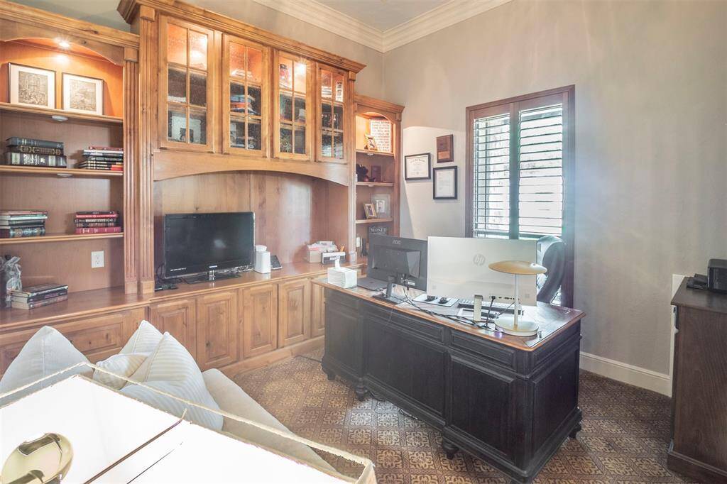 Property Image 37
