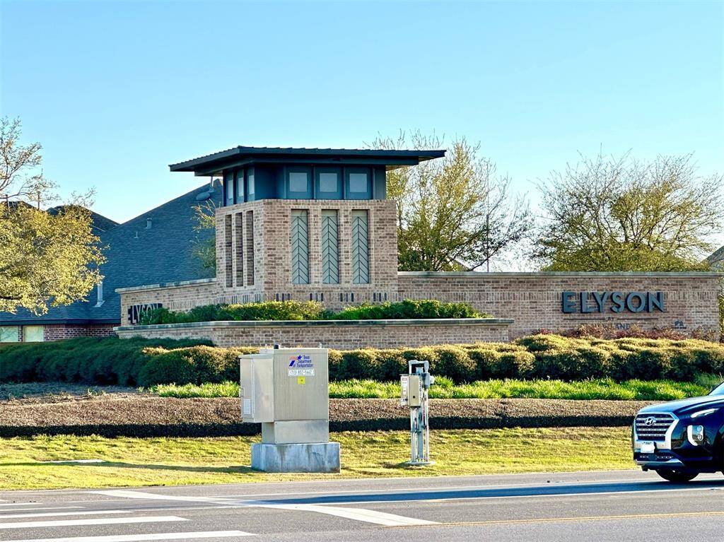 Elyson offers many amenities to enjoy life!