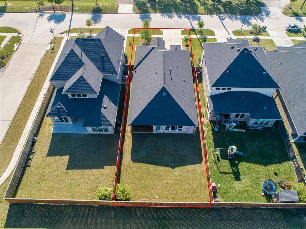 HOMES ON ONLY ONE SIDE OF THE STREET